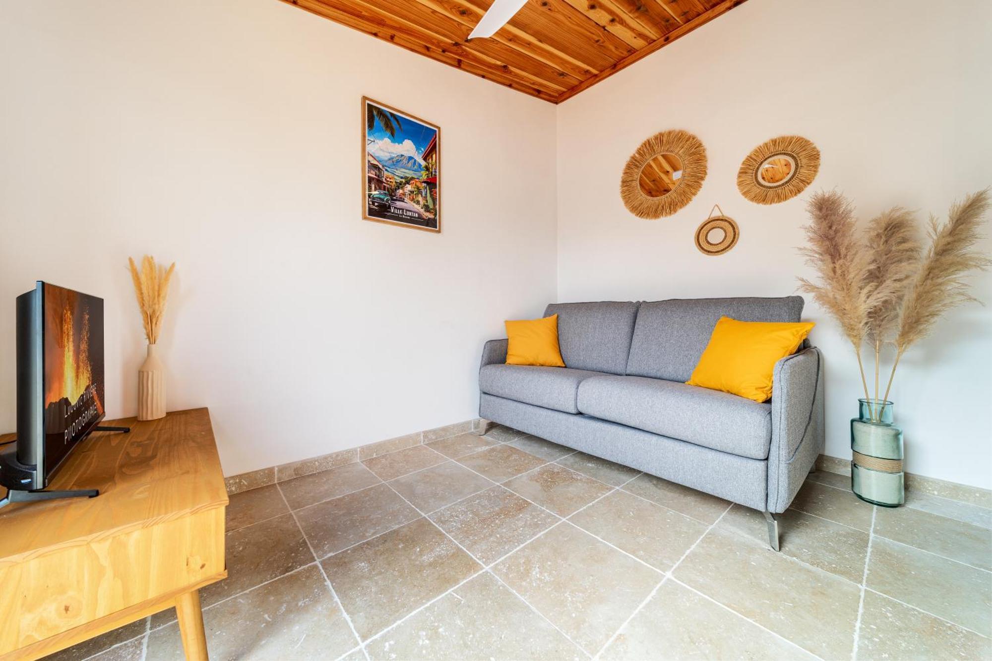 Bungalow L'Escale De Takamaka Saint-Benoît Kültér fotó