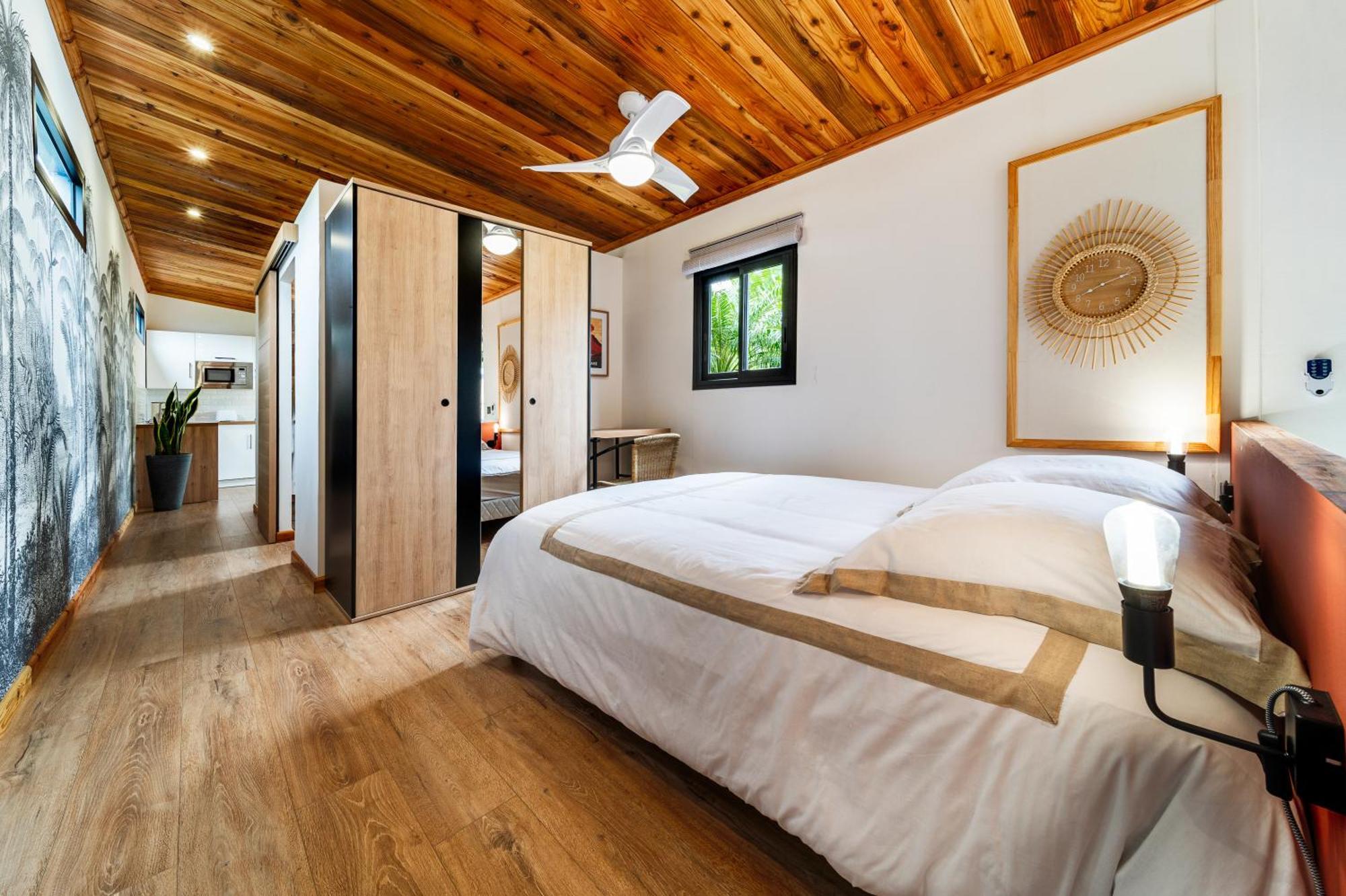 Bungalow L'Escale De Takamaka Saint-Benoît Kültér fotó