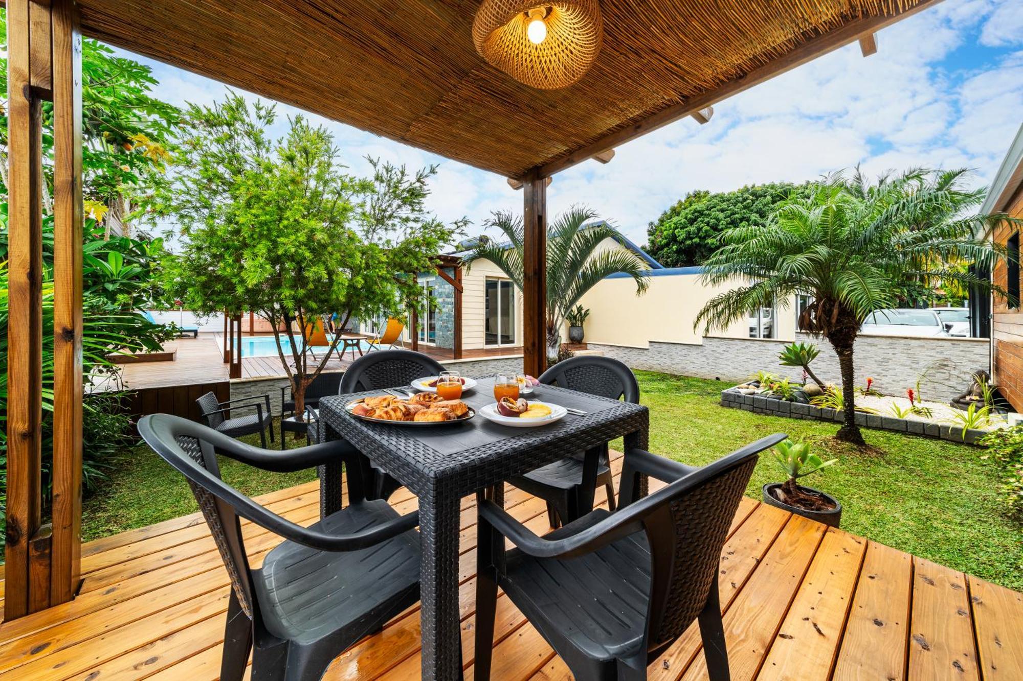 Bungalow L'Escale De Takamaka Saint-Benoît Kültér fotó